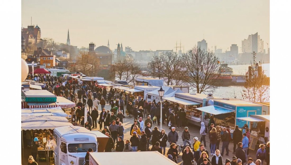 Fr\u00fchlingsflohmarkt zum Hamburger Hafengeburtstag