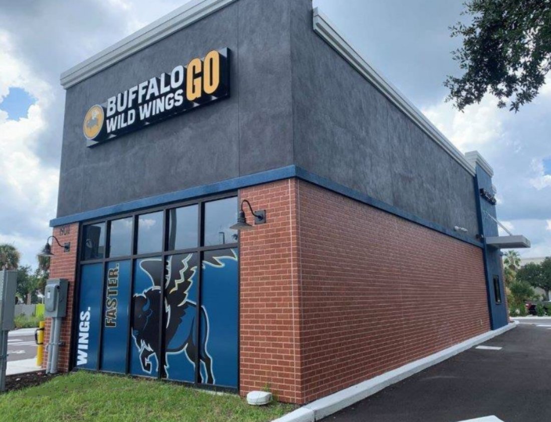 Port Charlotte Buffalo Wild Wings GO to Celebrate Grand Opening with Free Wings for a Year Giveaway