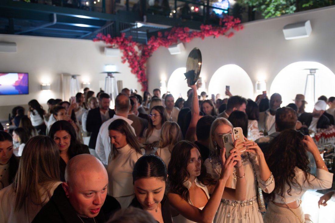 Yorkville Thursdays At Paros Taverna & Patio