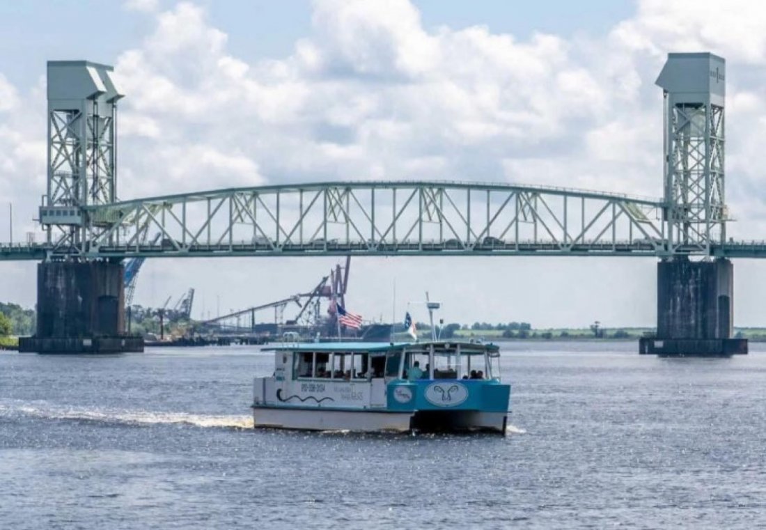 Sunset Cruise with Live Music Aboard Wilmington Water Tours