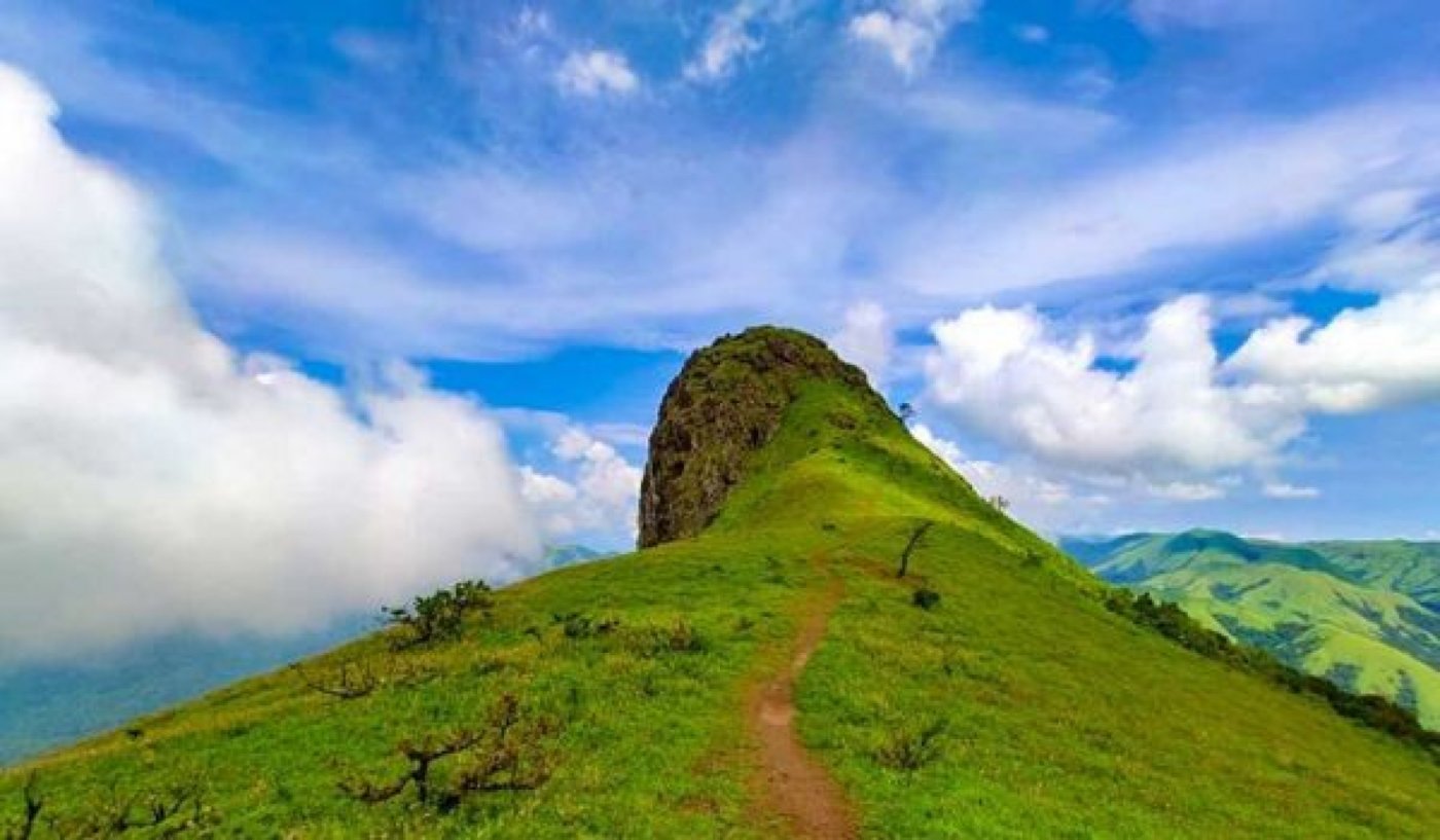 Coffee Trails & Hills \u2013 Chikkamagaluru Weekend Escape