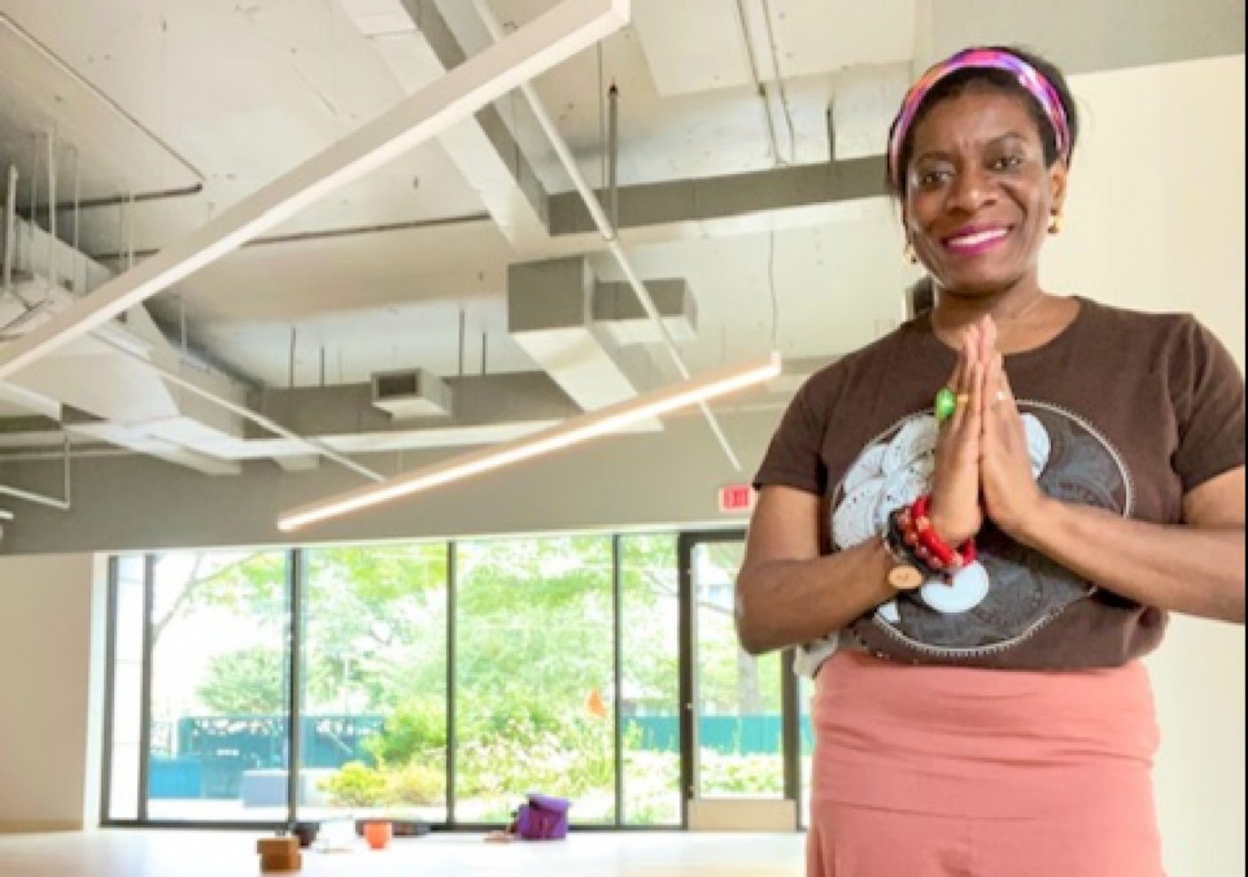 Moonlit Yin Yoga, with Sound Bath, Aromatherapy, and Tea