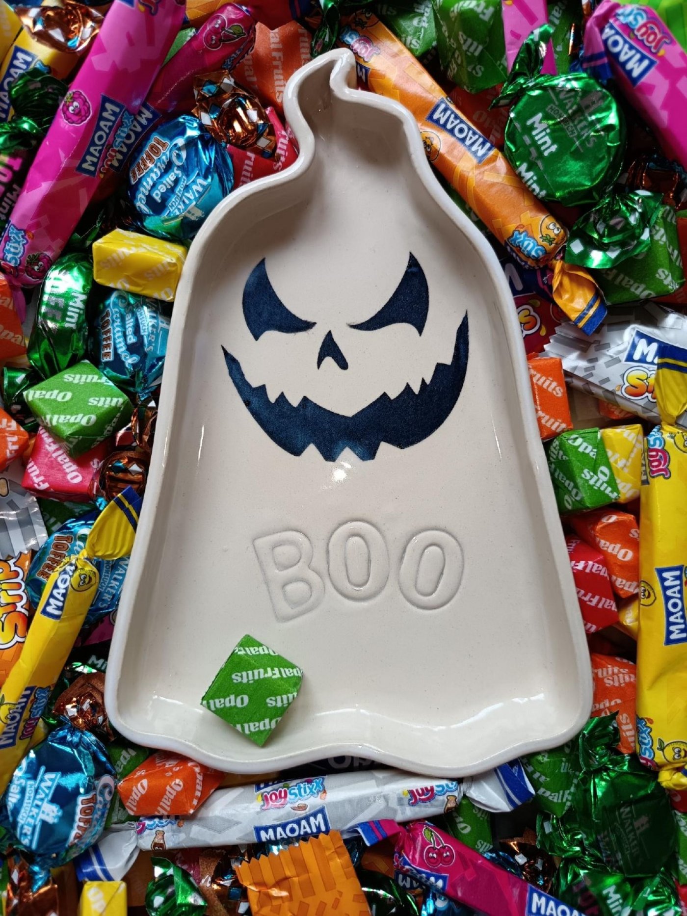 Halloween trick or treat ghost plate (\u00a330)
