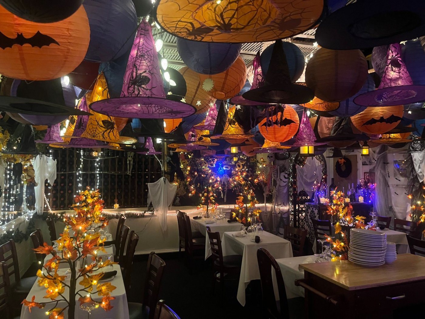 A Nightmare on Highland: Halloween Night at Amore e Amore