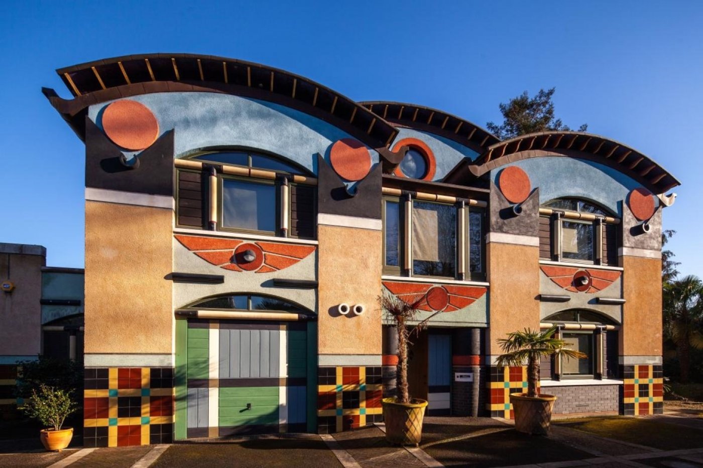 From Modernism to Postmodernism: Art Deco revival and the evolution of architectural style