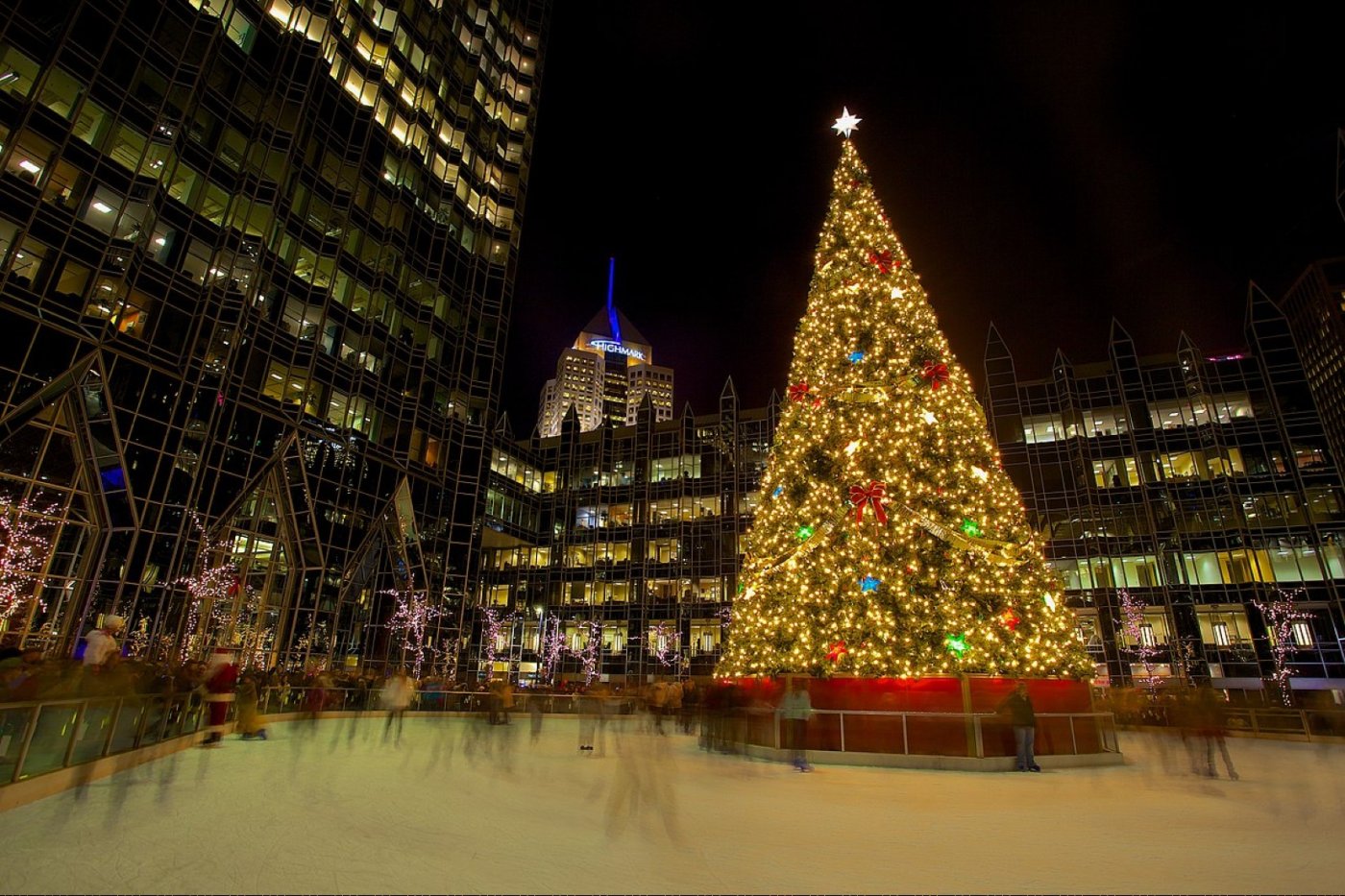 Pittsburgh Light Up Night 2025