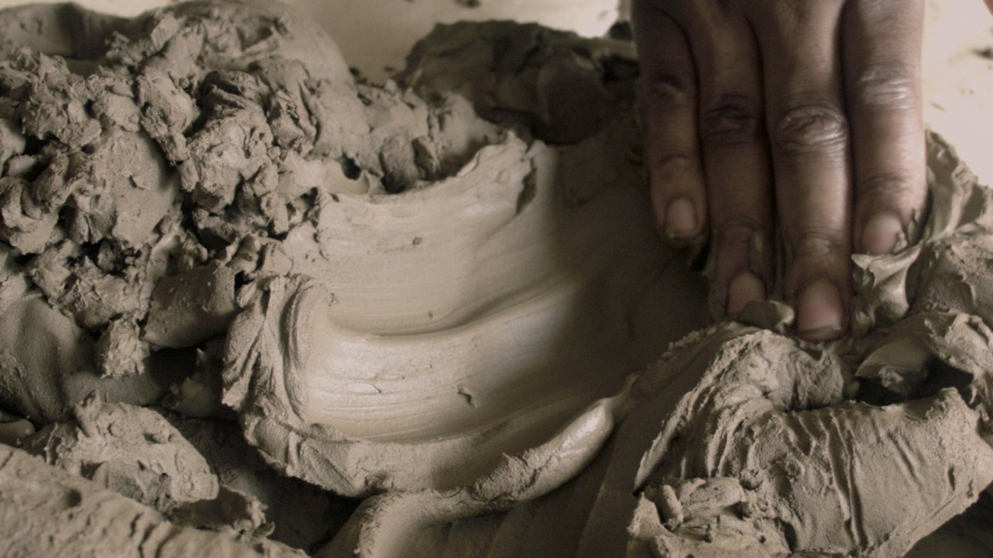 Davinia-Ann Robinson Through an Embodied Practice of Stillness