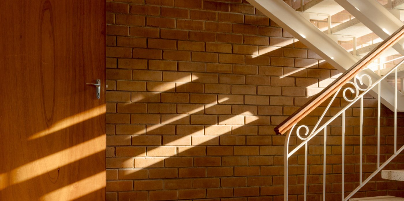 DESIGNFREO ON LOCATION 20: WHISPERING SMITH \/ GUISEPPE\u2019S HOUSE