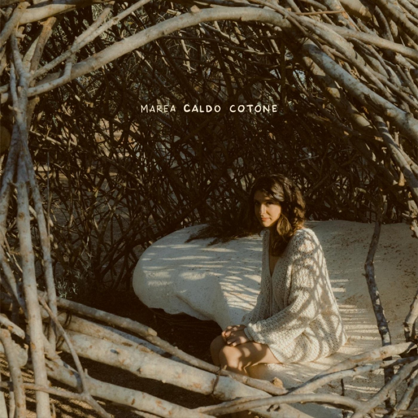 Ascoltiamo con MAREA il suo EP "CALDO COTONE"  (2025 - \u00a9 e \u2117 Dischi Uappissimi)