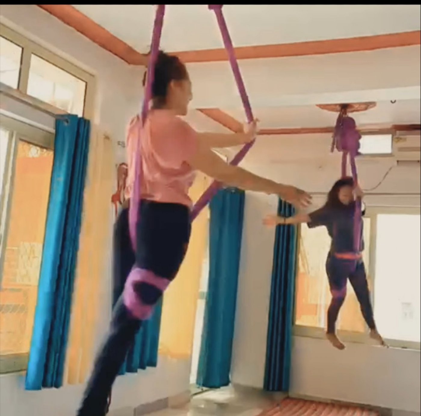 Aerial - Silk - Yoga