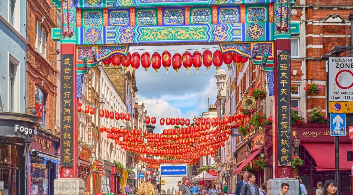 \ud83d\udeb6\u200d\u2640\ufe0f The Befriending London Games Tour ( Laughter Guaranteed!) \ud83e\udd73