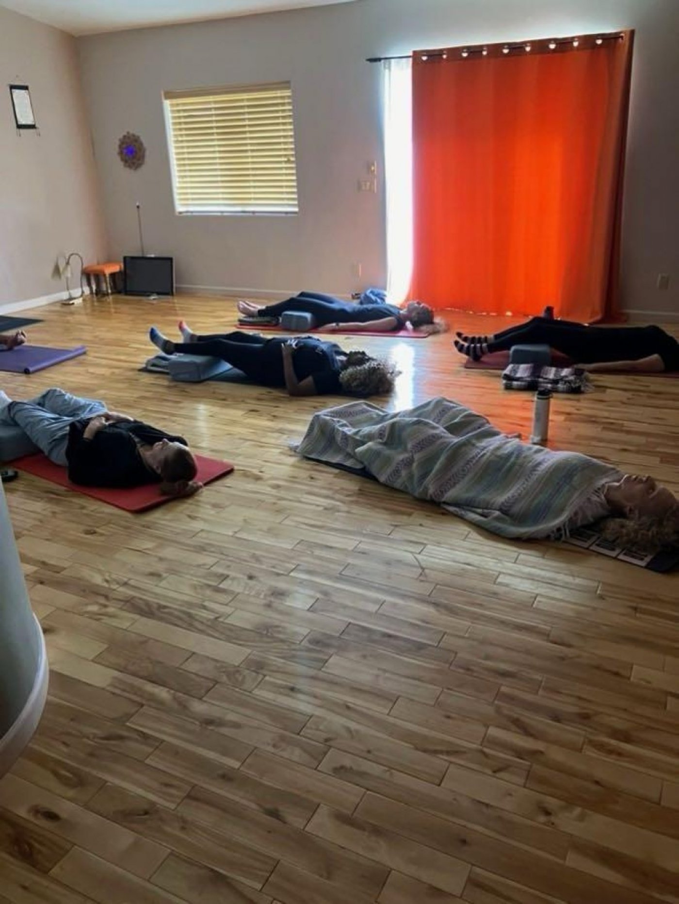 Sunday Soulful Surrender (True Yoga Restore)