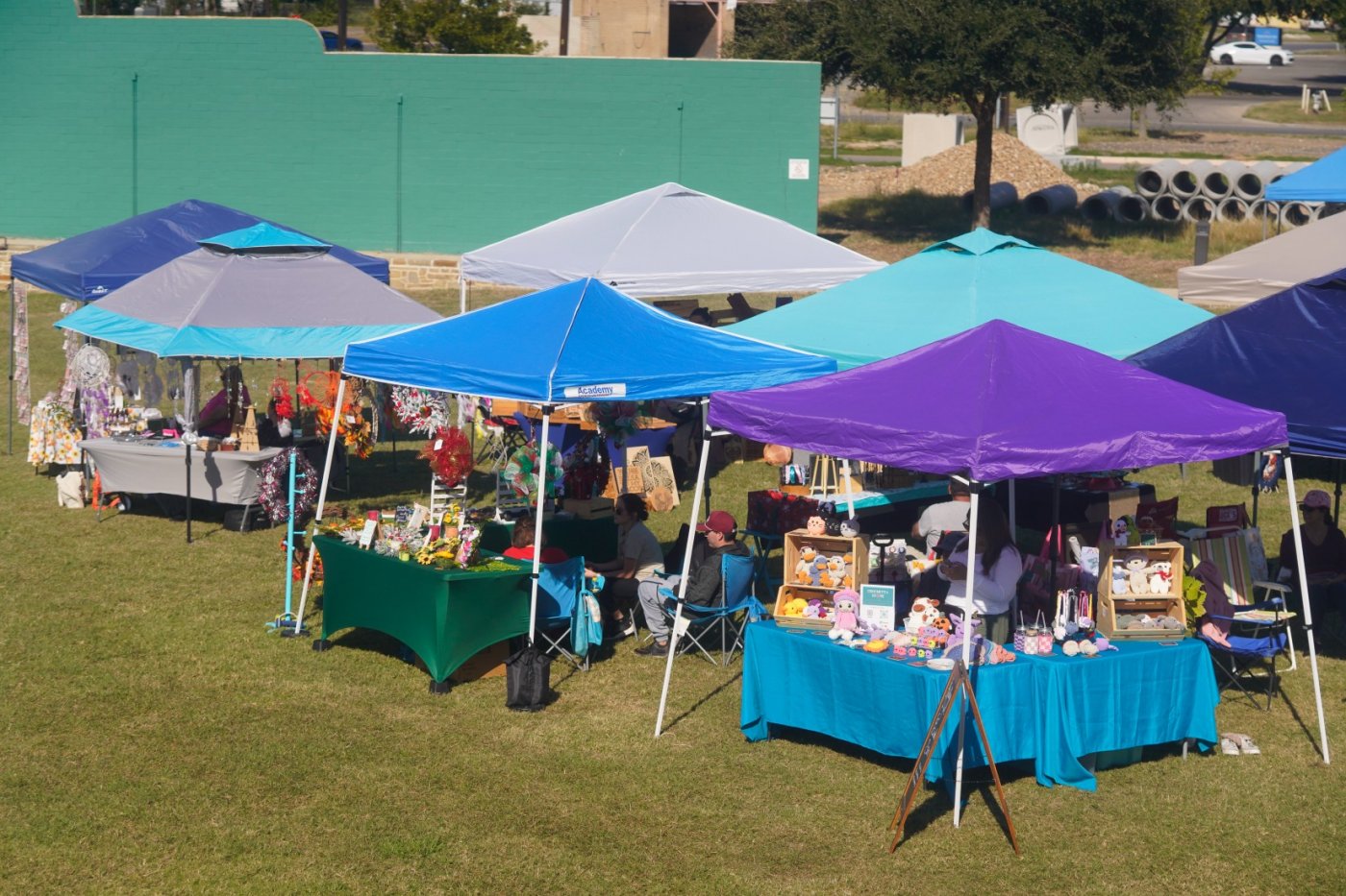 Holiday Market and Movie at Mission Marquee Plaza