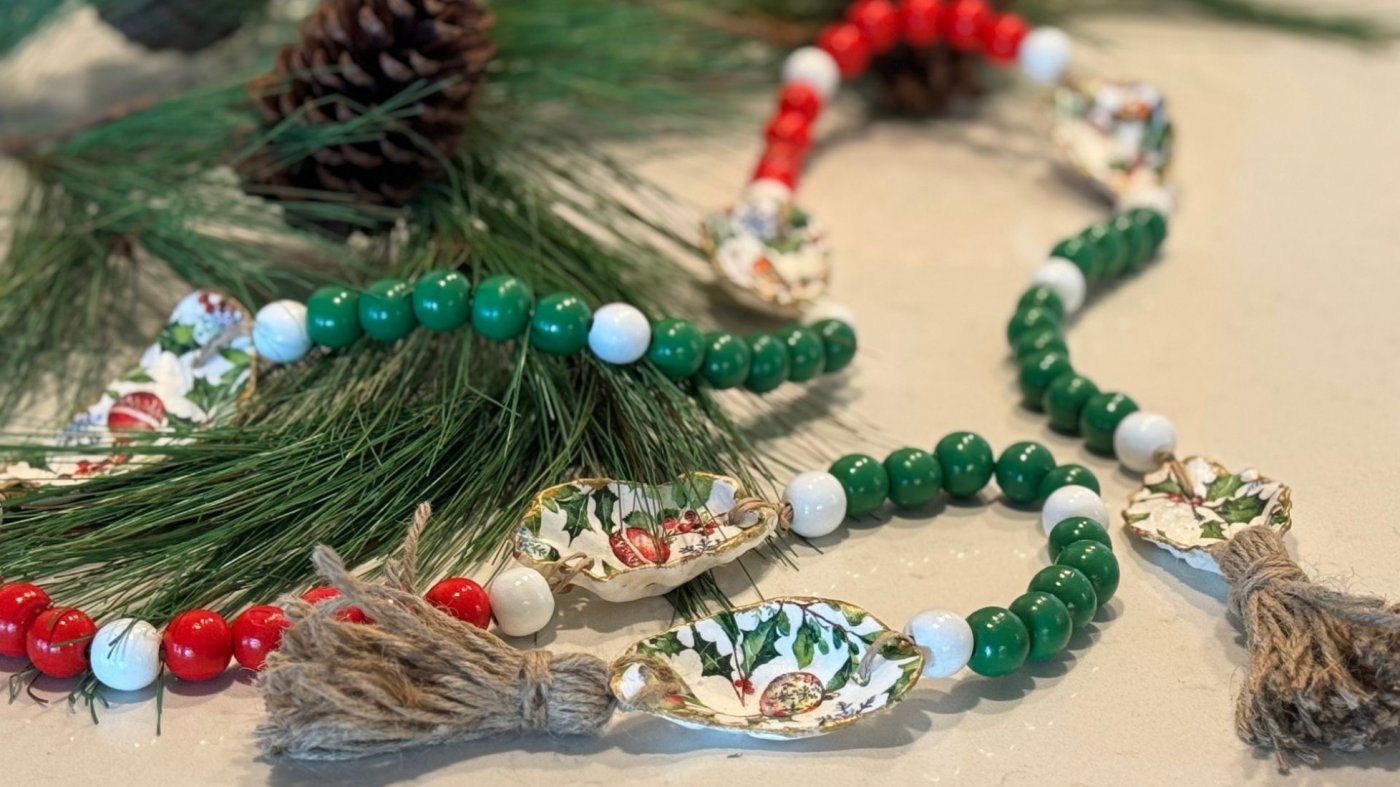 Oyster Shell Christmas Garland