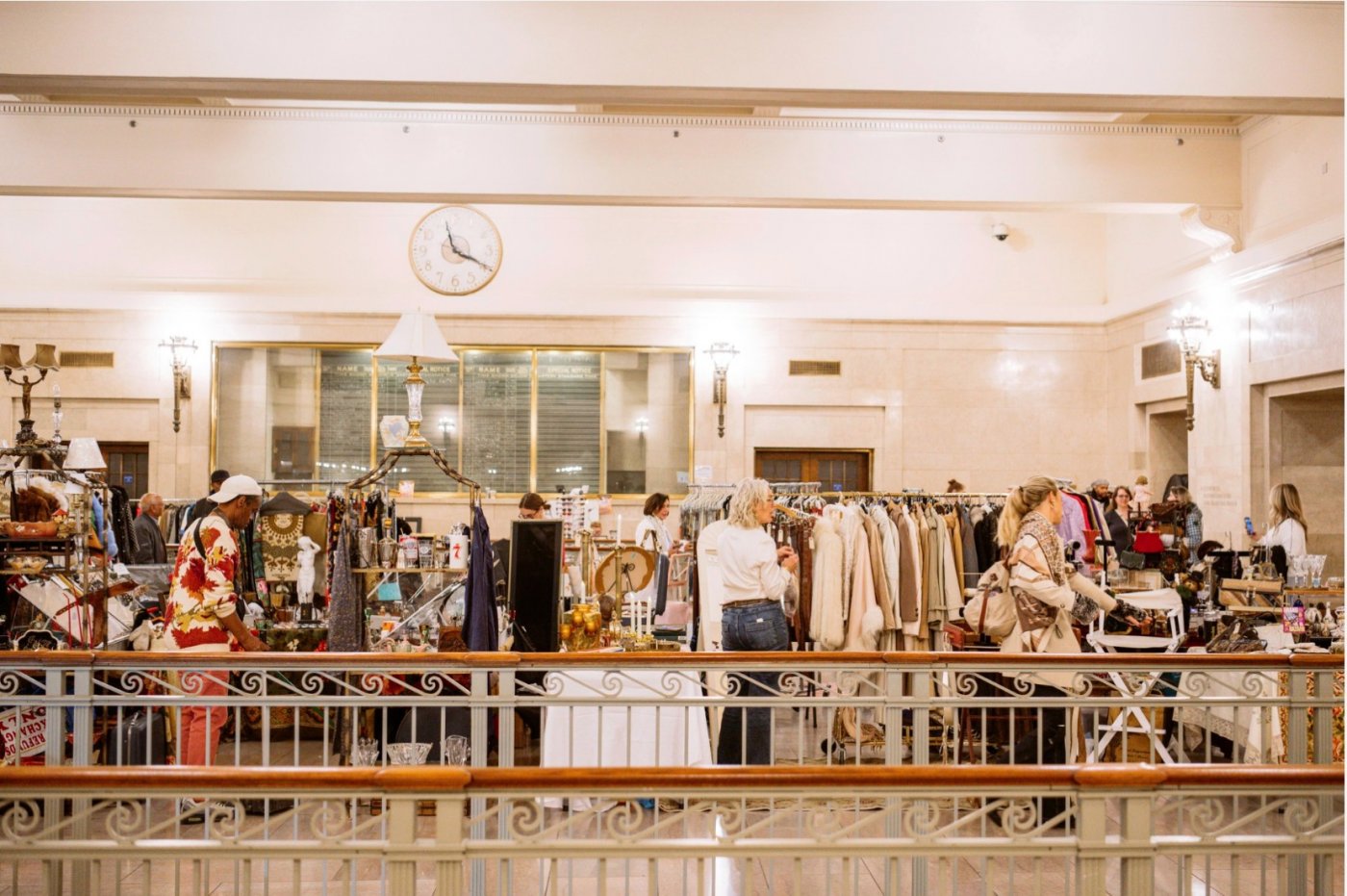 The Holiday Bazaar at Grand Central\u2019s Biltmore Room 12\/16 - 12\/18