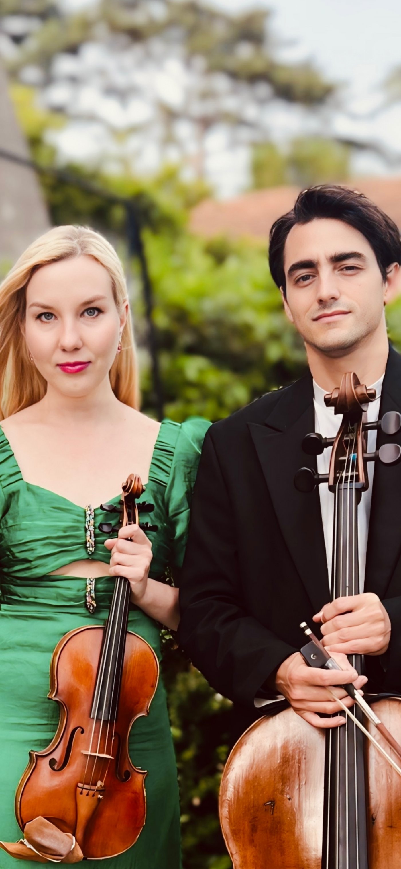 Concert in\u00e9dit du Duo Violincello