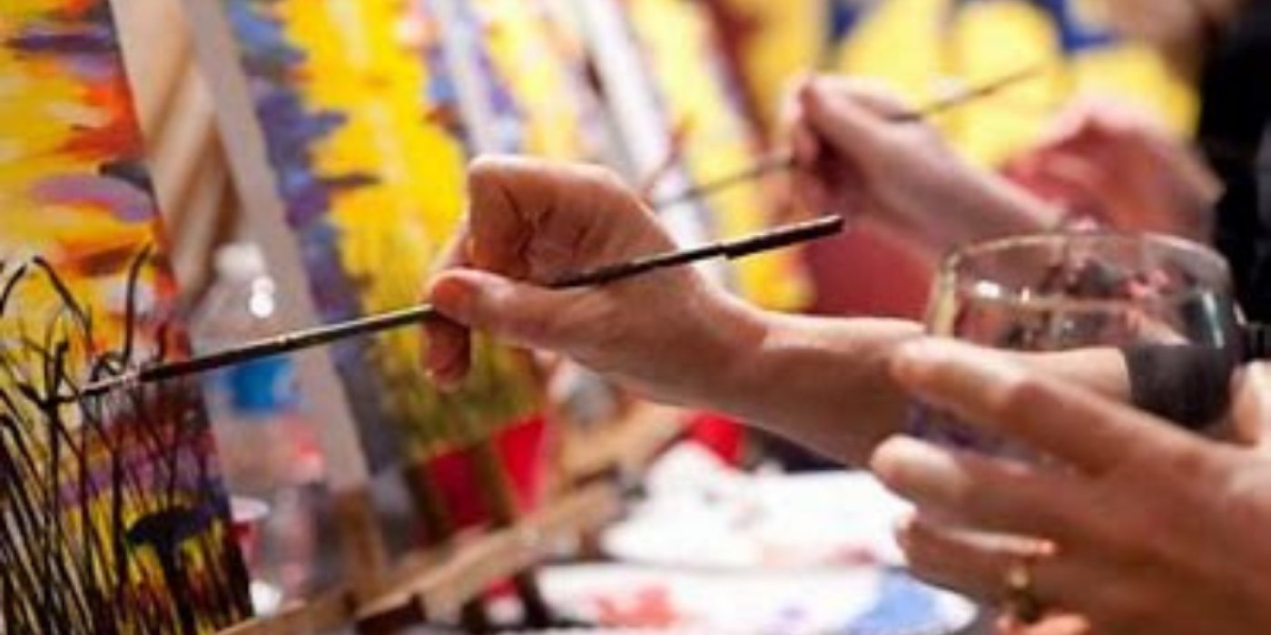 Christmas Sip & Paint - 2h of fun with art, music, drinks and snacks
