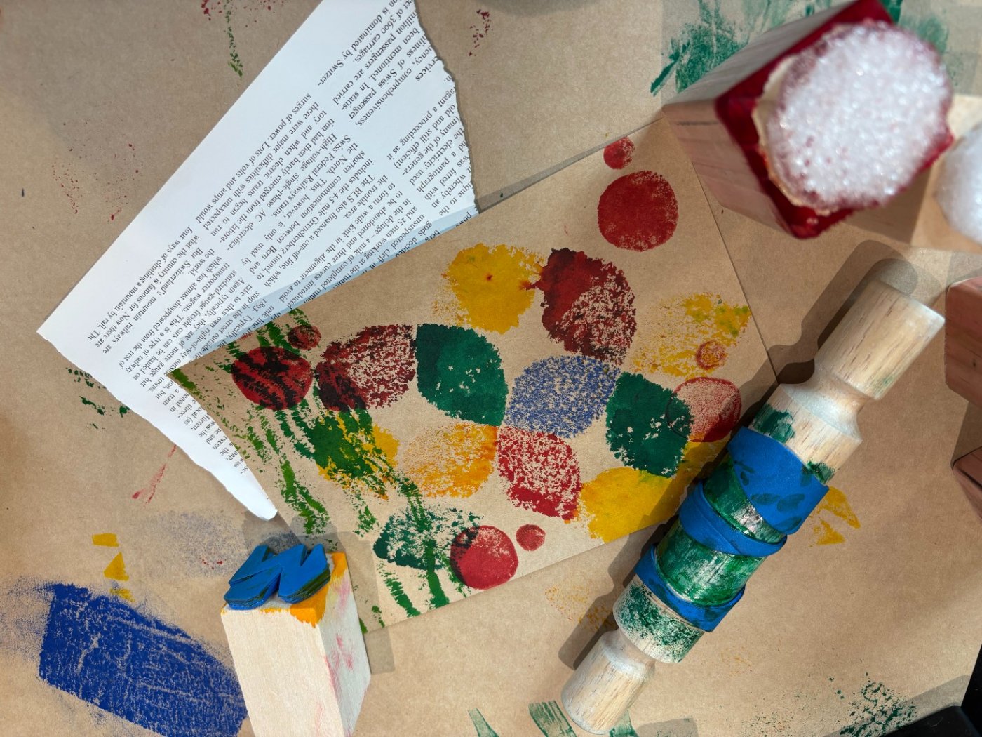 FREE Summer Family Drop-in: Stamp Shape Painting